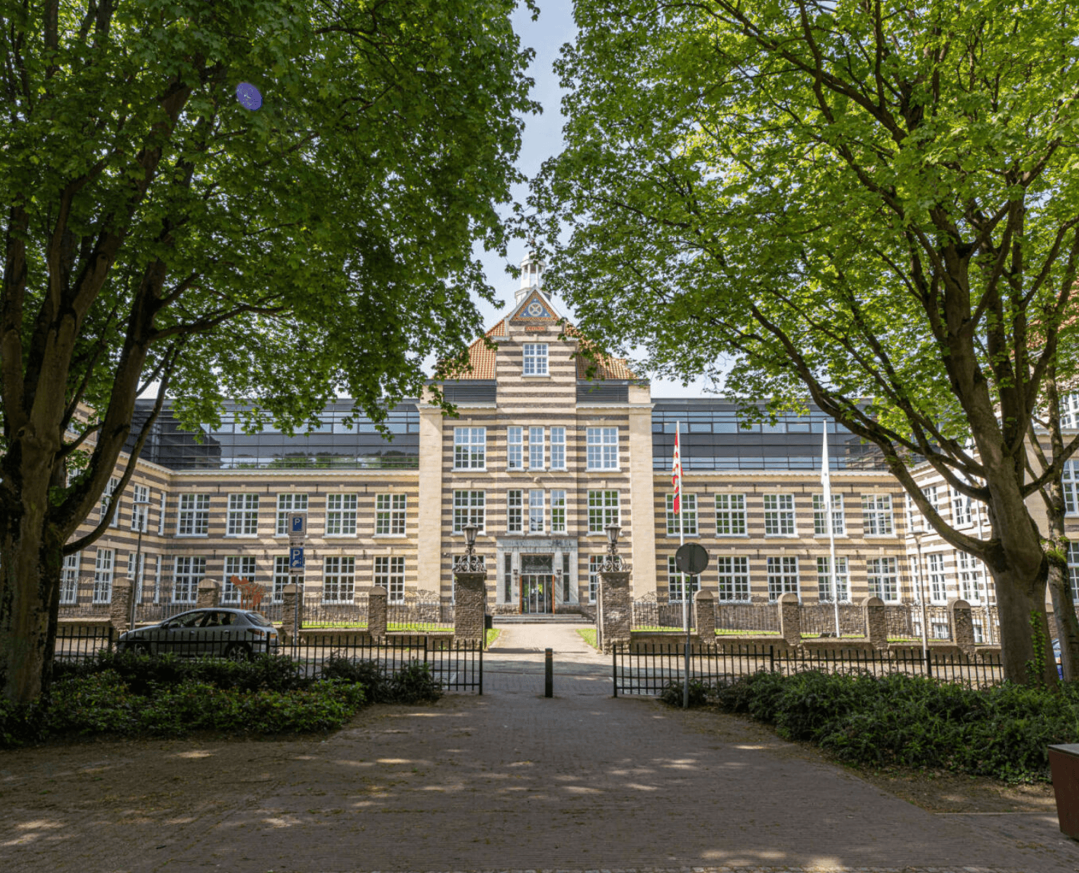 Kantoorruimte te huur: Burgemeester De Hesselleplein 31, Heerlen