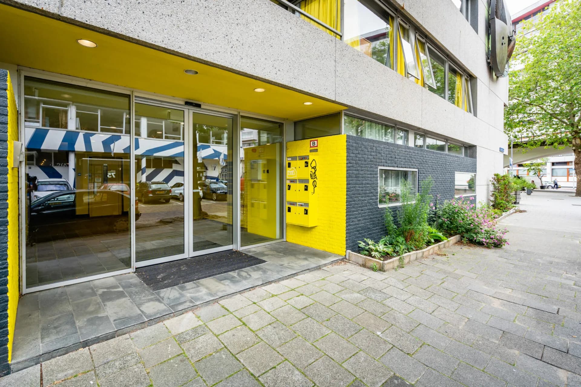 Office Space for Rent: Zomerhofstraat 84, Rotterdam
