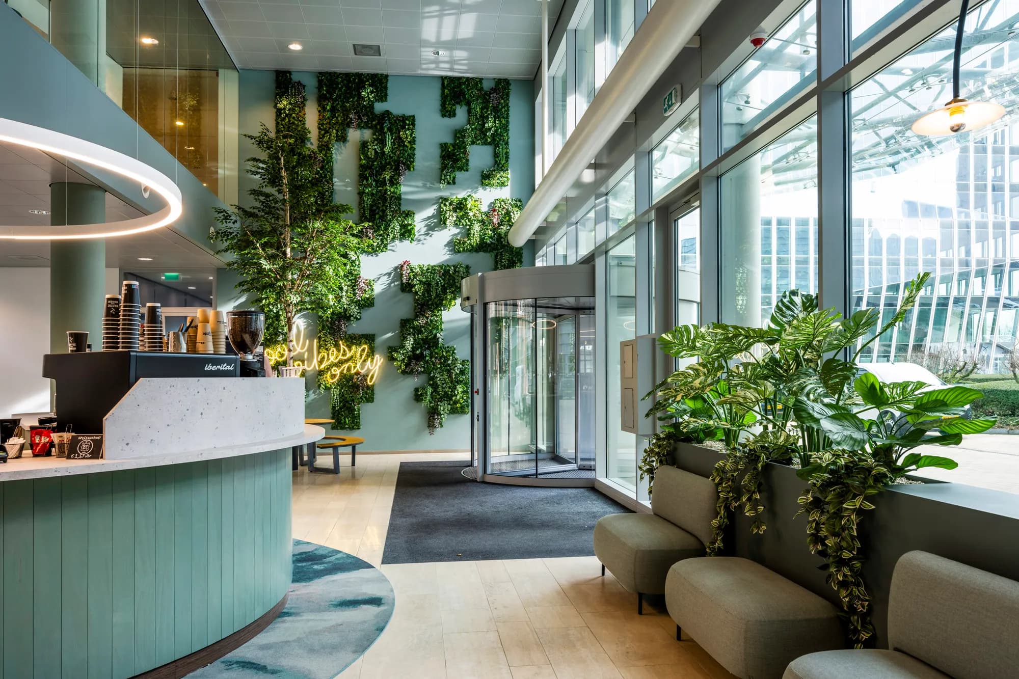 Kantoorruimte te huur: John M. Keynesplein 1 27, Amsterdam