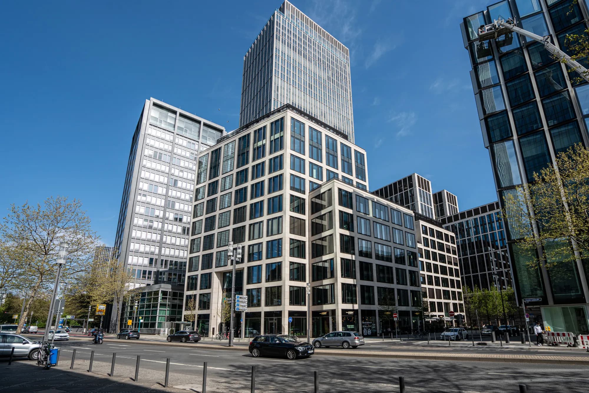 Kantoorruimte te huur: Mainzer Landstraße 1, Frankfurt