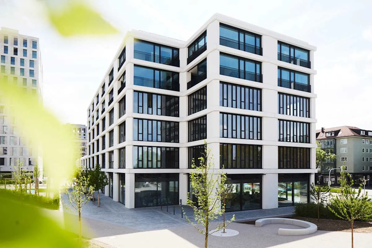 Bürofläche zu vermieten: Leopoldstrasse 180, München