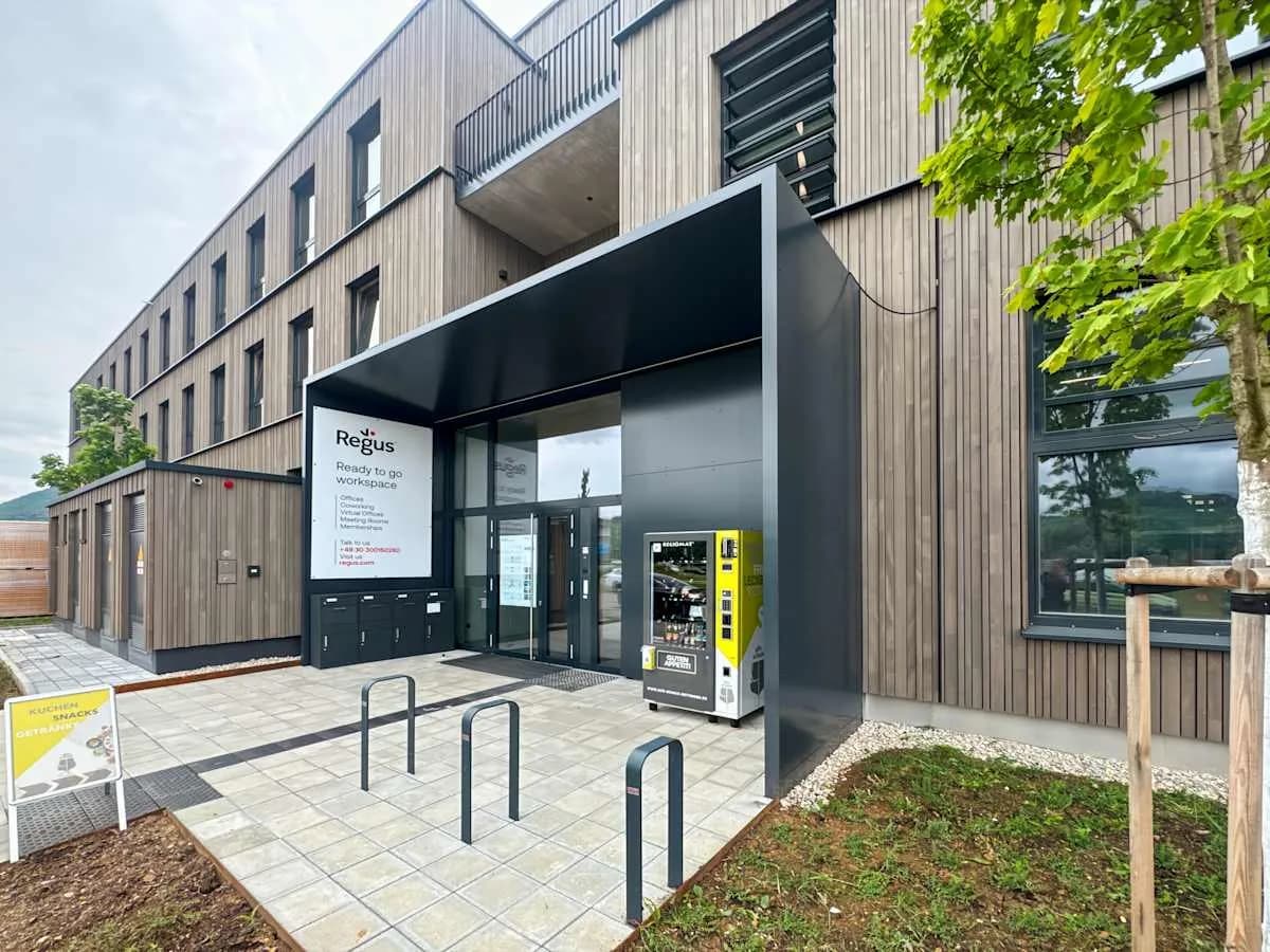 Office space for rent: Friedrich-Henning-Strasse 17, Metzingen