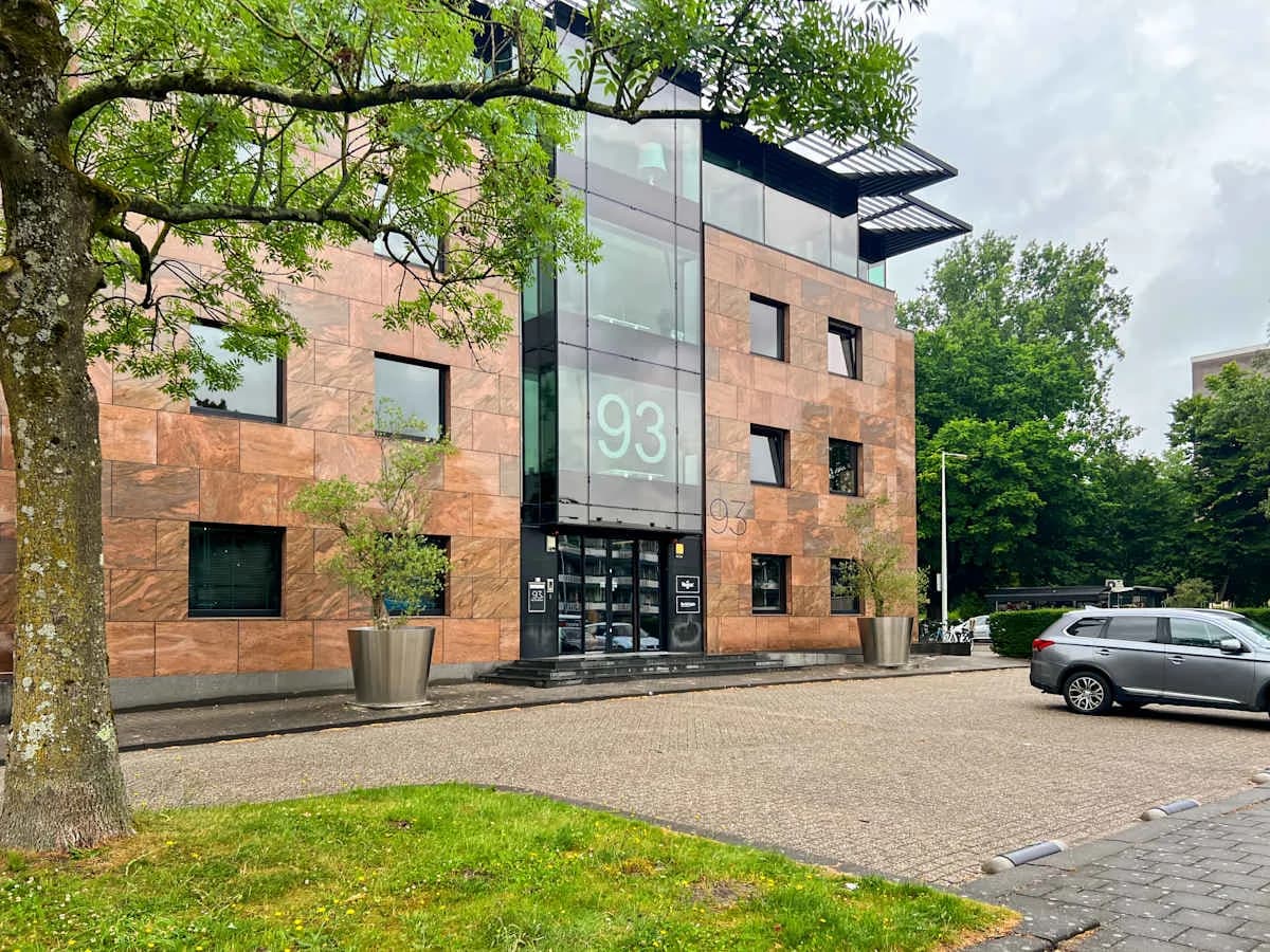 Office space for rent: De Cuserstraat 93, Amsterdam