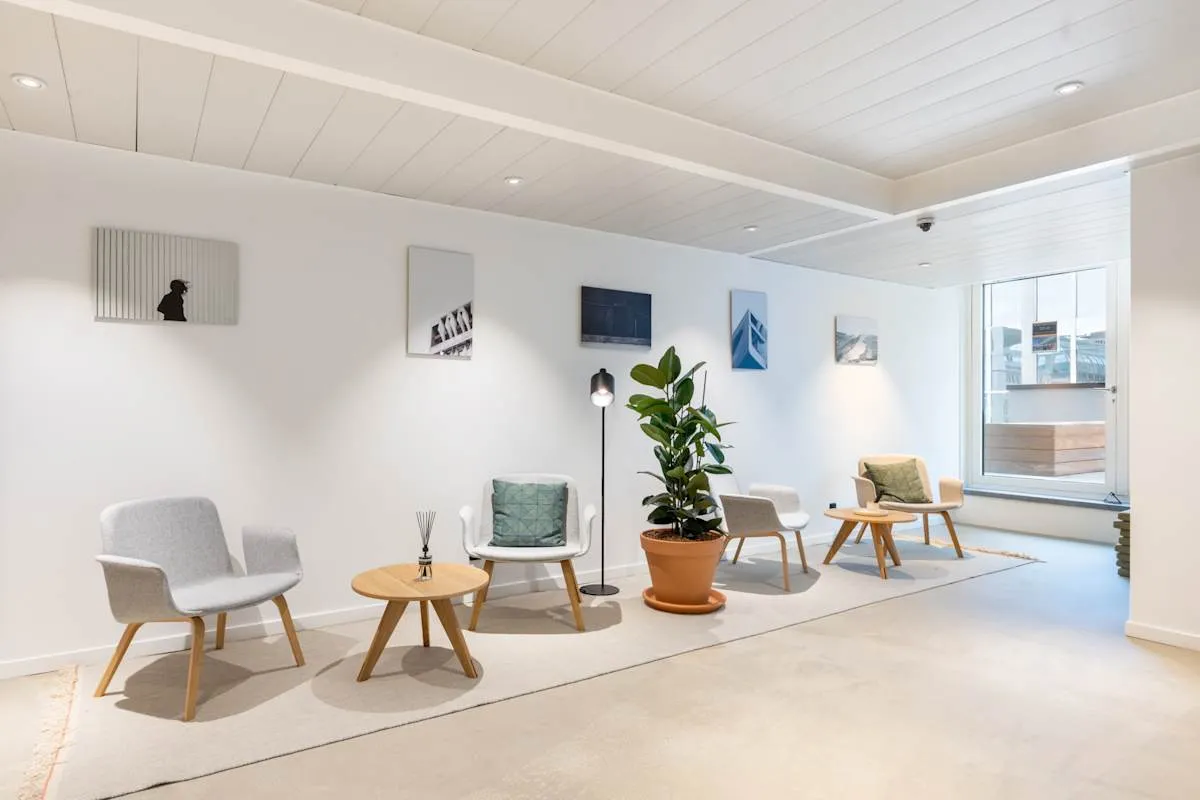 Office space for rent: Avenue du Boulevard 21, Brussels