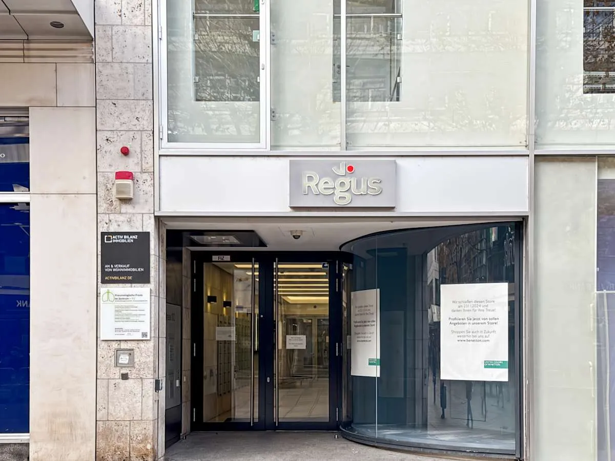 Office space for rent: Koenigstrasse 10c, Stuttgart