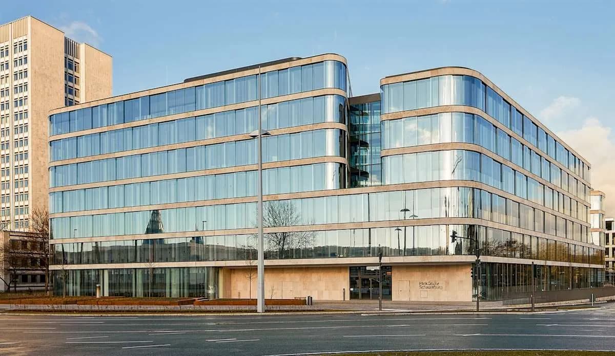Office space for rent: Fritz-Schaeffer-Strasse 1, Bonn