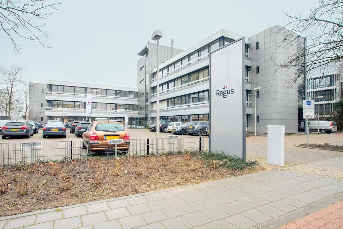 Office space for rent: Laan van Westroijen 6, Tiel
