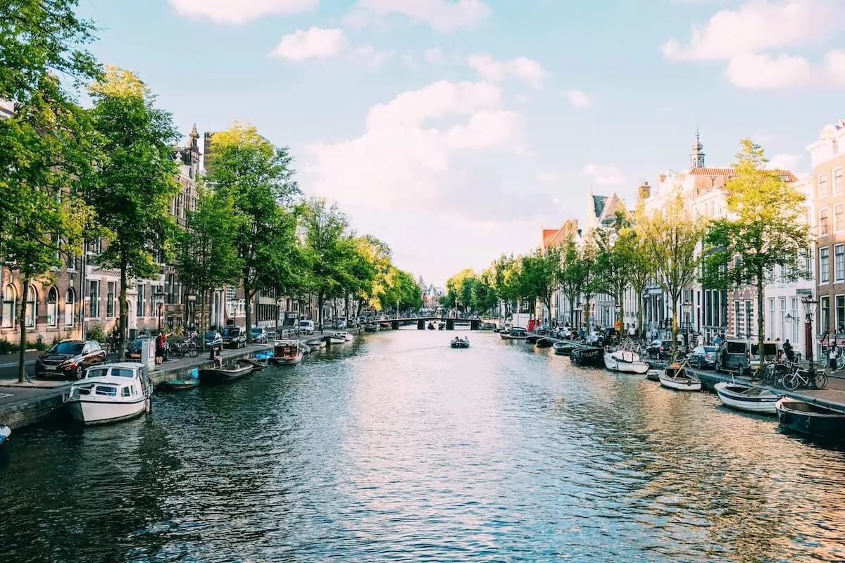 Office space for rent: Daalwijkdreef 47, Amsterdam - Foto 1