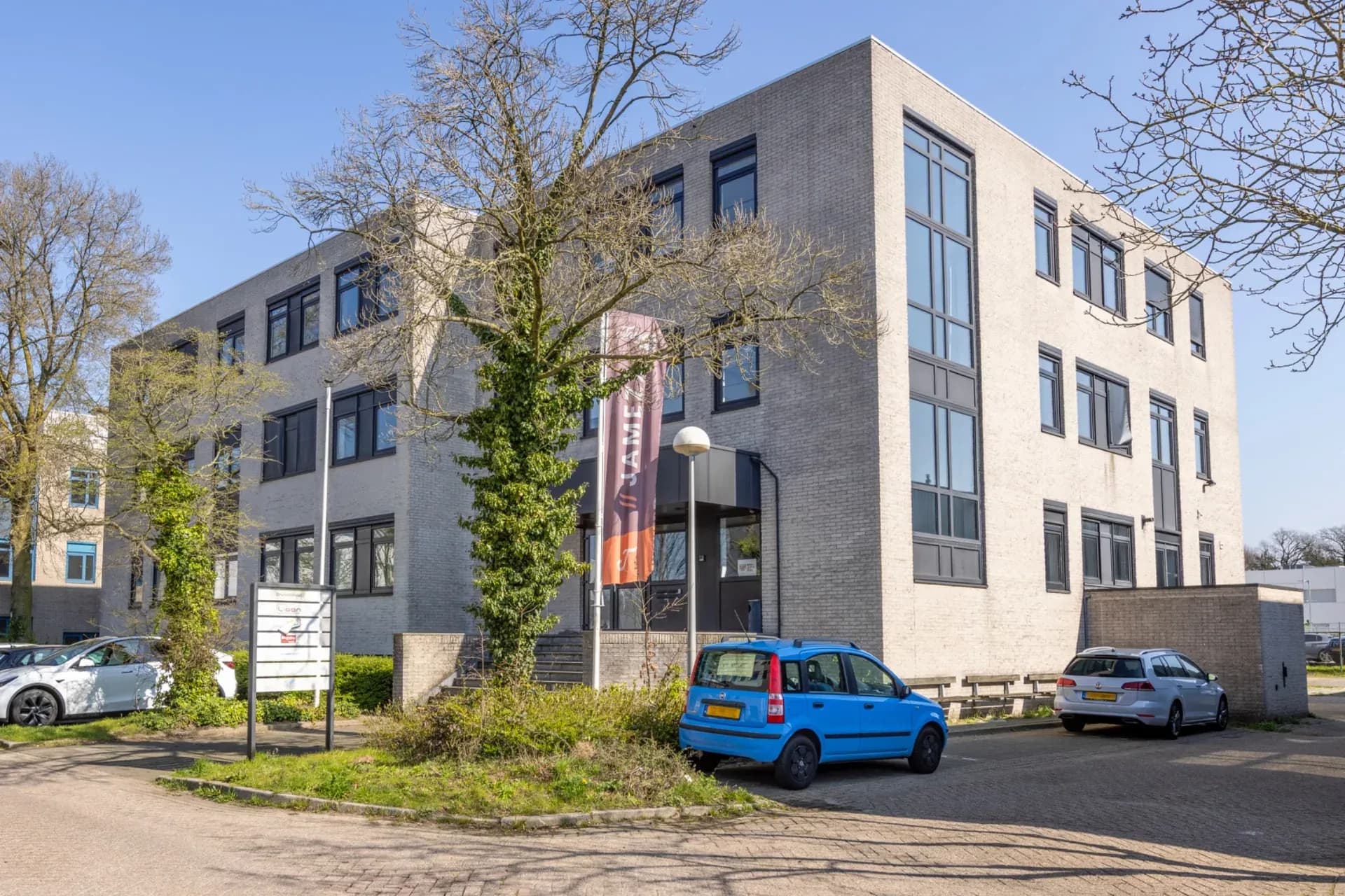 Office space for rent: Druivenstraat 25-31, Breda