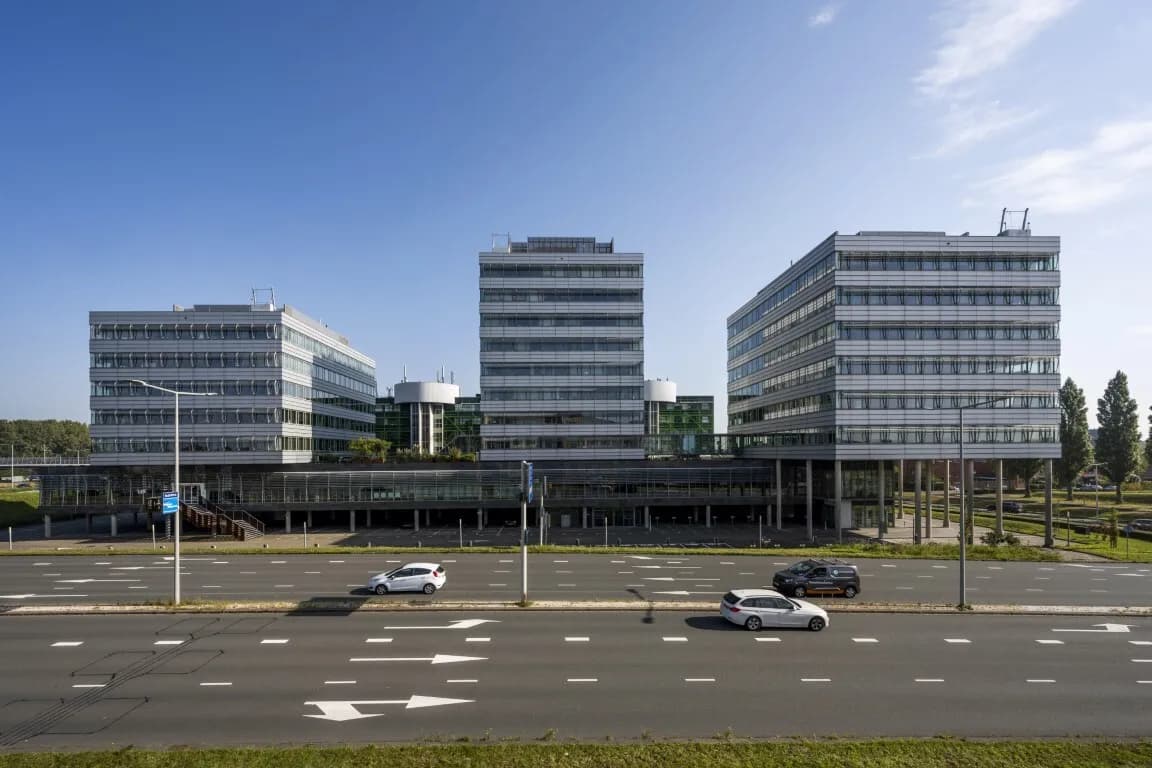 Office space for rent: Oude Middenweg 17, Den Haag - Foto 1